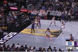 谁还不是MVP呢?威少背打亚历山大造成犯规大喊:他防不住我 谁还不是MVP呢?威少背打亚历山大造成犯规大喊:他防不住我