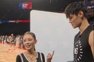 身材气质绝了！郎朗的妻子吉娜来到NBA中国赛现场 和曾凡博互动！
