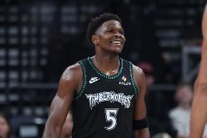 森林狼取得4连胜 爱德华兹场均32分4.8助4助 三分命中率46.2%